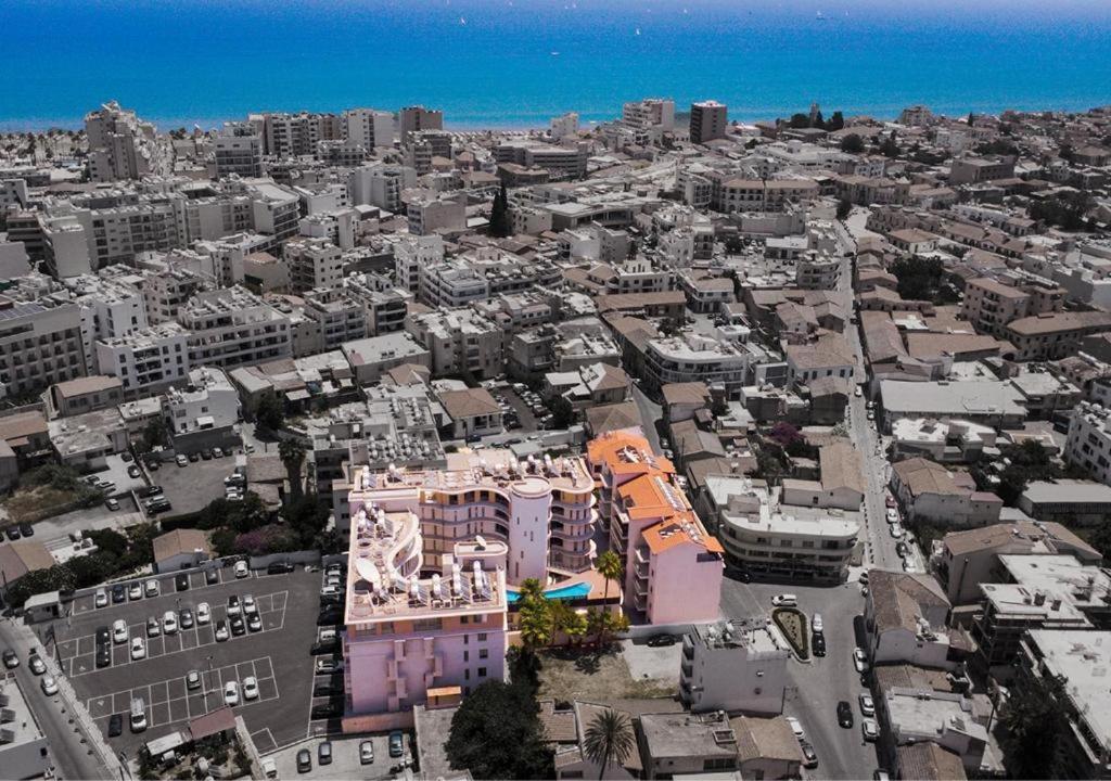 City Flats 2 Bedroom Apartment Larnaka Exterior foto